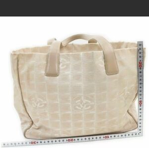 🥳HP🥳Chanel Beige Canvas Authentic Travel Tote